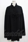 画像1: Innocent World / リボンレーススタンドカラーマント Free ブラック H-25-12-12-1041-IW-CO-NS-ZH (1)