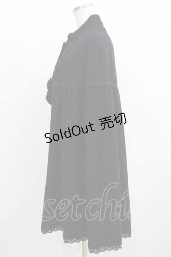 画像2: Innocent World / リボンレーススタンドカラーマント Free ブラック H-25-12-12-1041-IW-CO-NS-ZH (2)