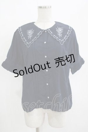 画像: axes femme POETIQUE / ブーケ刺繍スカラップ襟ブラウス M ネイビー H-25-12-12-1055-AX-BL-NS-ZH