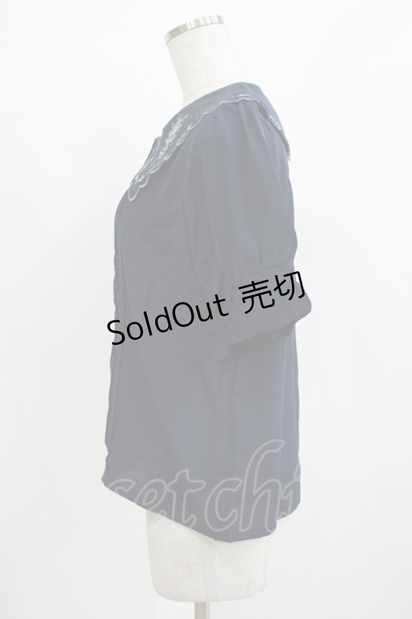 画像2: axes femme POETIQUE / ブーケ刺繍スカラップ襟ブラウス M ネイビー H-25-12-12-1055-AX-BL-NS-ZH (2)