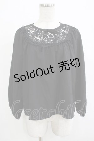 画像: Fi.n.t / フラワーレース切り替えリボンブラウス Free BLACK H-25-12-13-1041-CA-BL-NS-ZH