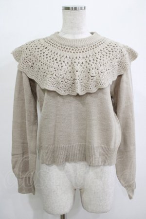 画像: Fi.n.t / ドイリー風ケープ付きニットプルオーバー Free BEIGE H-25-12-13-1050-CA-TO-NS-ZH