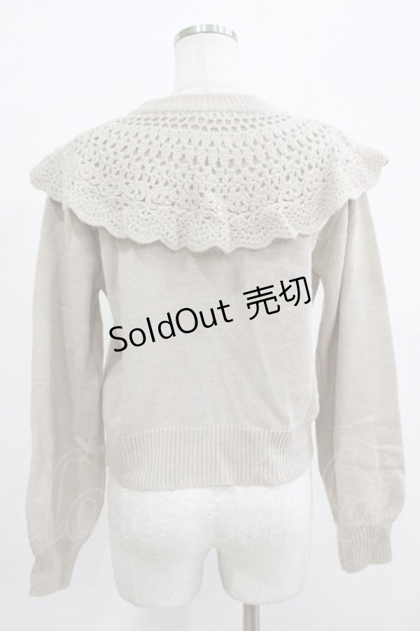 画像3: Fi.n.t / ドイリー風ケープ付きニットプルオーバー Free BEIGE H-25-12-13-1050-CA-TO-NS-ZH (3)