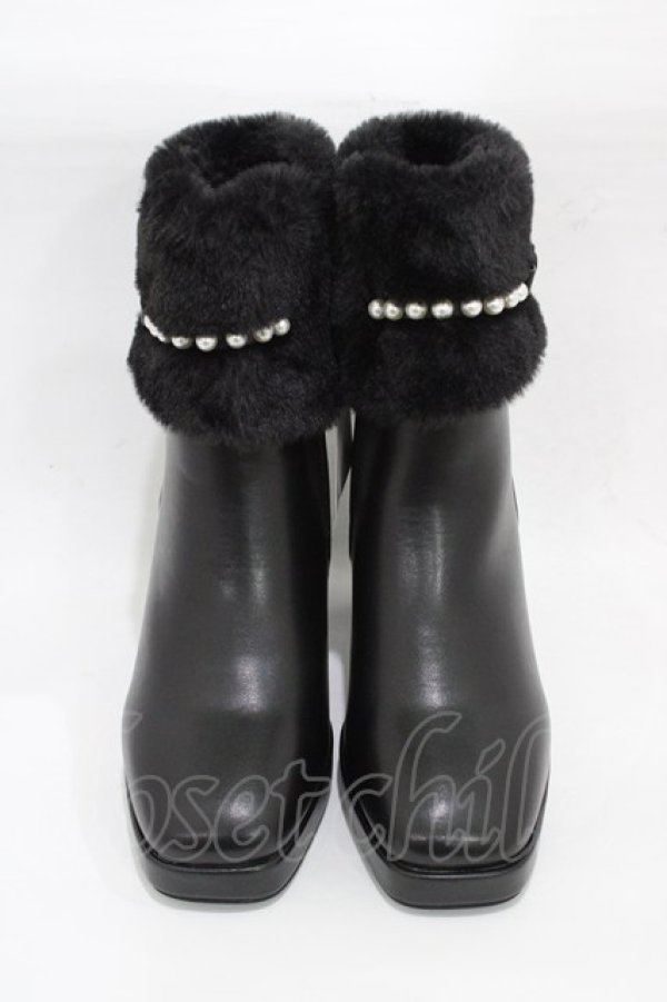 画像1: Maison de FLEUR / パールリボンファーブーツ M:23.5cm ブラック H-25-12-16-1001-LO-SH-NS-ZH (1)