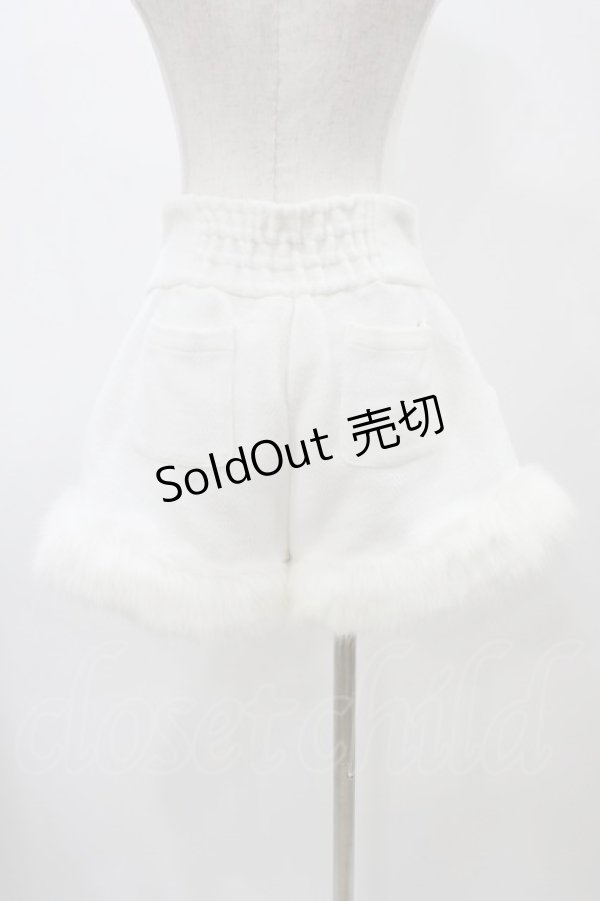 画像2: LIZ LISA / 裾ファーショートパンツ Free ホワイト H-25-12-16-1019-LO-PA-NS-ZH (2)