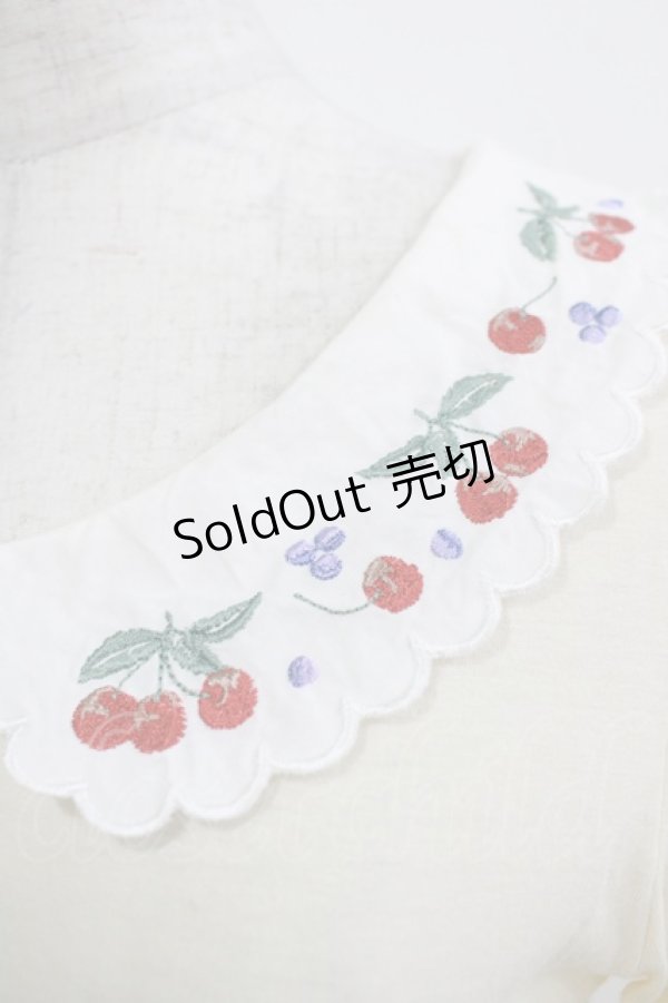 画像4: Fi.n.t / チェリー刺繍トップス Free アイボリー H-25-12-19-041-CA-TO-NS-ZH (4)