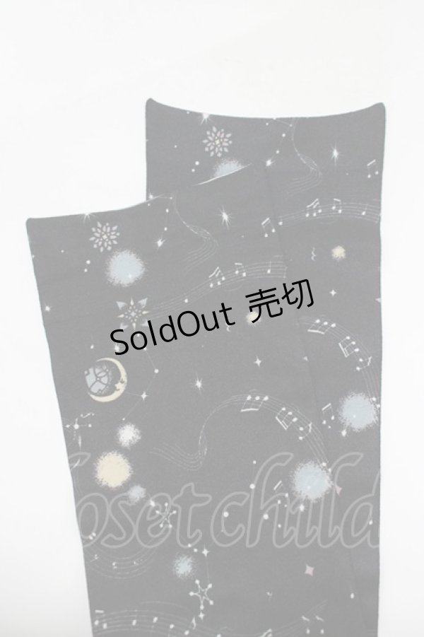 画像3: ALICE and the PIRATES / L’ecrin de votre gauche〜影絵の世界で紡ぐ歌〜柄プリントオーバーニーソックス  ブラック H-25-12-19-059-PA-ZA-NS-ZH (3)