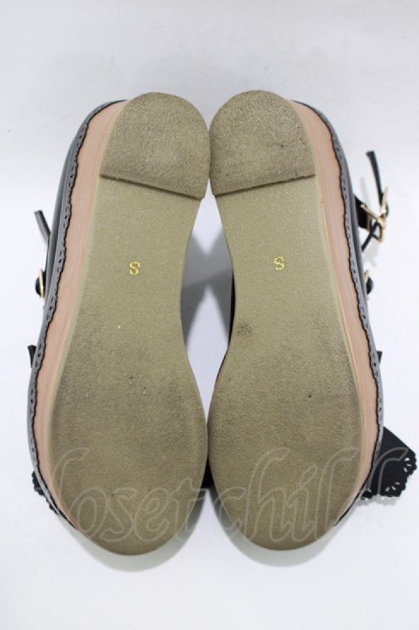 画像4: axes femme kawaii / スカラップ木底風シューズ S(22.5cm) ブラック H-25-12-20-080-AX-SH-NS-ZH (4)