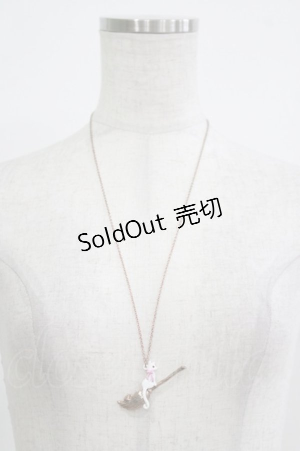 画像2: ALICE and the PIRATES / ウィッチキャットネックレス  ゴールド H-25-12-21-033-PA-AC-NS-ZH (2)