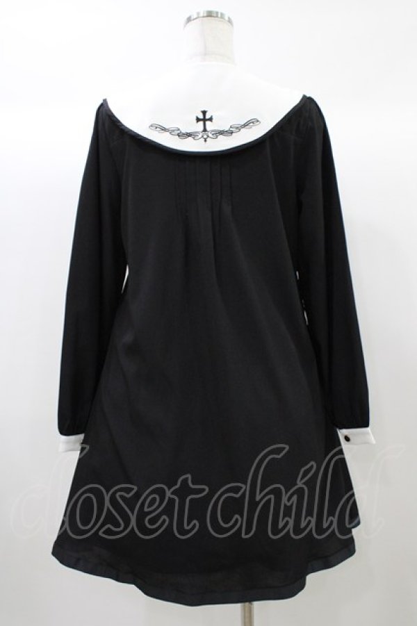 画像2: Amavel / クロス刺繍衿Aラインワンピース Free ブラック H-25-12-21-1041-CA-OP-NS-ZH (2)