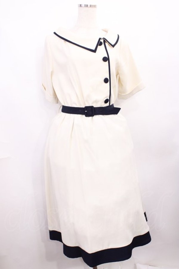 画像1: Fi.n.t / サイド衿バイカラーワンピース Free OFF WHITE/NAVY H-25-12-22-1007-CA-OP-NS-ZH (1)