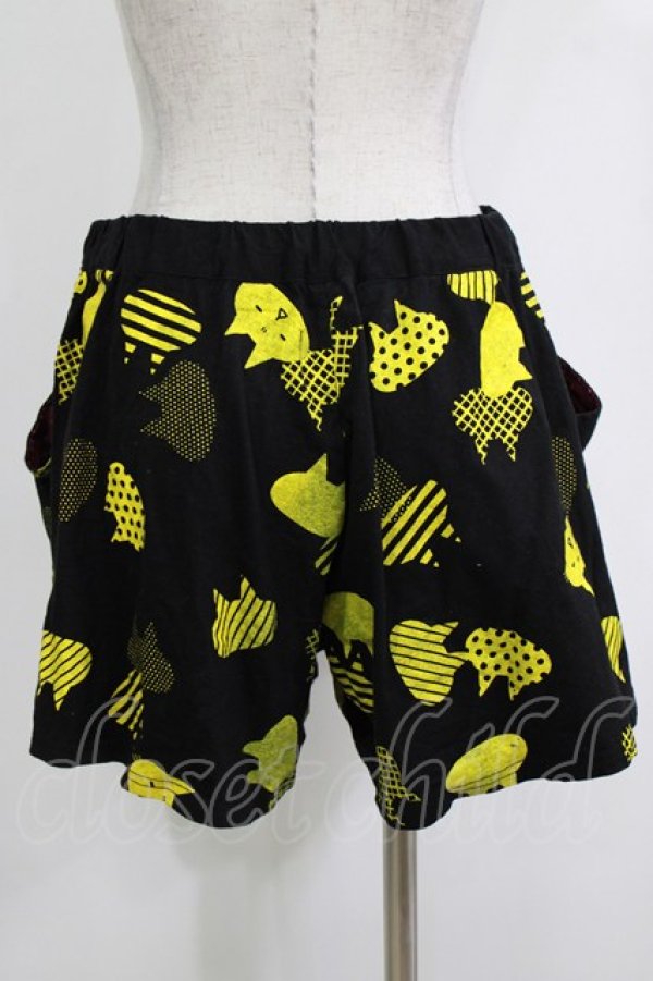 画像3: MINT NeKO / 総柄ショートパンツ  ブラック×イエロー H-25-12-24-1029-HN-PA-KB-ZH (3)