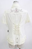 画像3: Ozz oneste / 薔薇刺繍タックフリルブラウス  アイボリー H-25-12-24-1055-OO-BL-KB-ZH (3)