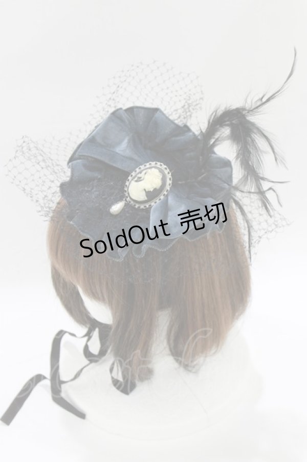 画像2: MARBLE / カメオ・パール粒ブローチ付きクラシカルボンネット  ネイビー H-25-12-24-1074-GO-AC-KB-ZH (2)