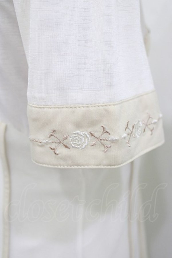 画像6: Ozz oneste / 薔薇刺繍レイヤード風ワンピース  アイボリー H-25-12-24-1010-OO-OP-KB-ZH (6)