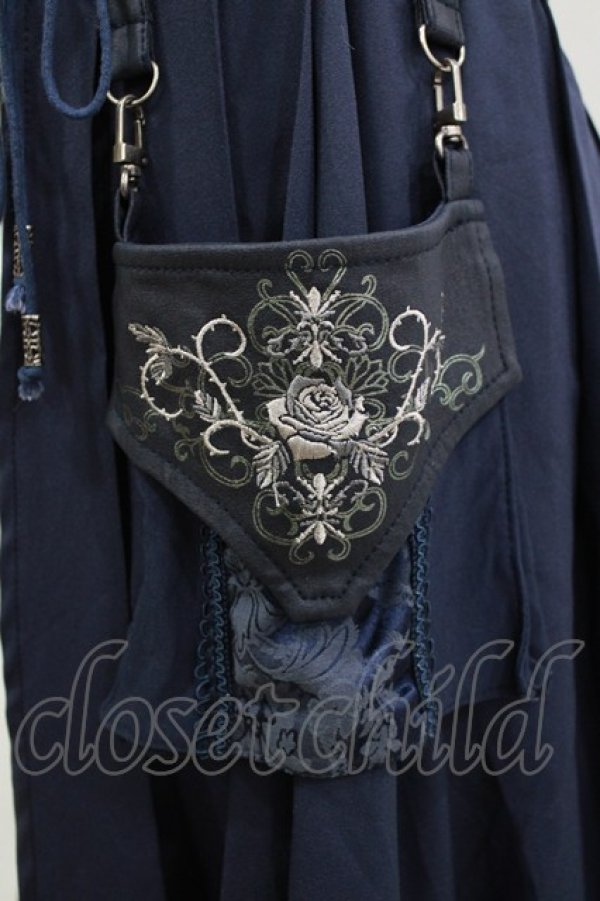 画像5: Ozz oneste / 薔薇刺繍ホルターオーバービスチェ  ネイビー H-25-12-25-1015-OO-TO-KB-ZH (5)