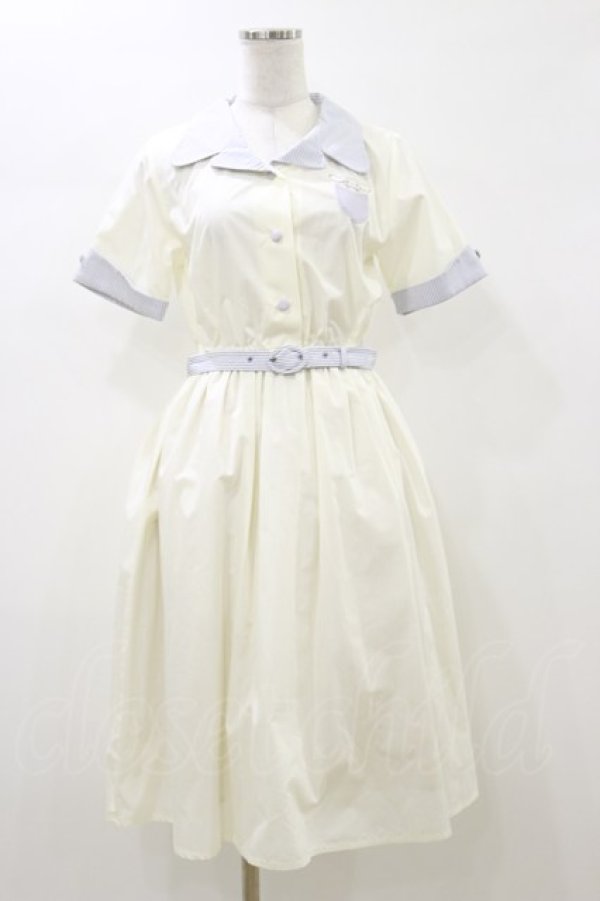 画像1: Fi.n.t / クレリック開衿ワンピース/シナモロール Free OFF×BL H-26-01-03-076-CA-OP-NS-ZH (1)