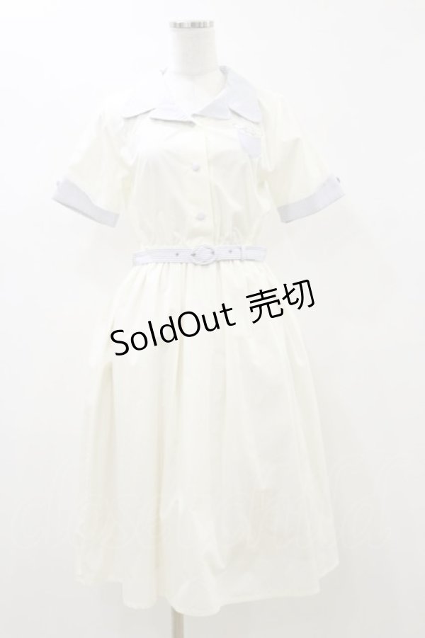 画像1: Fi.n.t / クレリック開衿ワンピース/シナモロール Free OFF×BL H-26-01-03-076-CA-OP-NS-ZH (1)