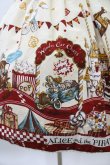 画像5: ALICE and the PIRATES / アリスのワンダーカーチェイス柄ワンピース Free 生成り H-26-01-04-1036-PA-OP-NS-ZH (5)