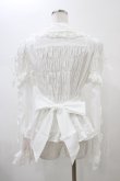 画像2: Angelic Pretty / ティアラレースはしごリボン付け袖ブラウス Free シロ H-26-01-05-1044-AP-BL-NS-ZH (2)