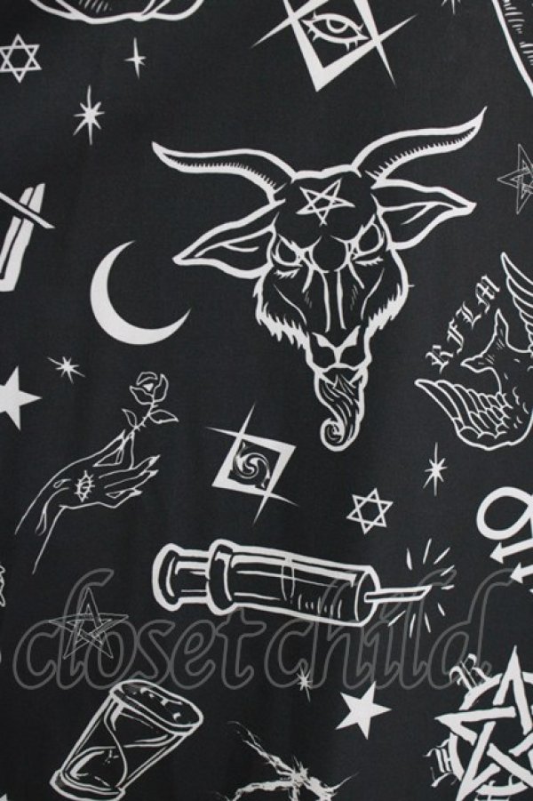 画像4: REFLEM / オカルト総柄シャツ  モノクロ H-26-01-06-056-PU-BL-KB-ZH (4)