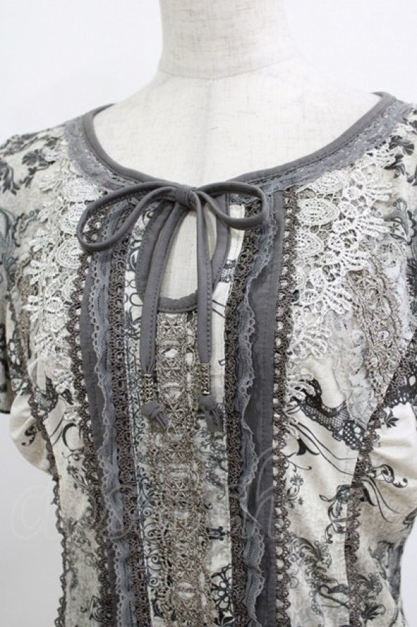 画像4: Rozen Kavalier / 総柄プリントトップス  グレー H-26-01-06-062-OO-TO-KB-ZT0108H (4)