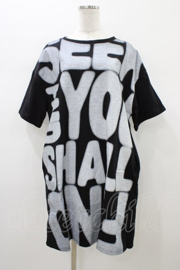 画像1: WORLD WIDE LOVE！(Rydia) / バック刺繍プリント半袖ワンピース  ブラック H-26-01-10-056-PU-OP-KB-ZH (1)