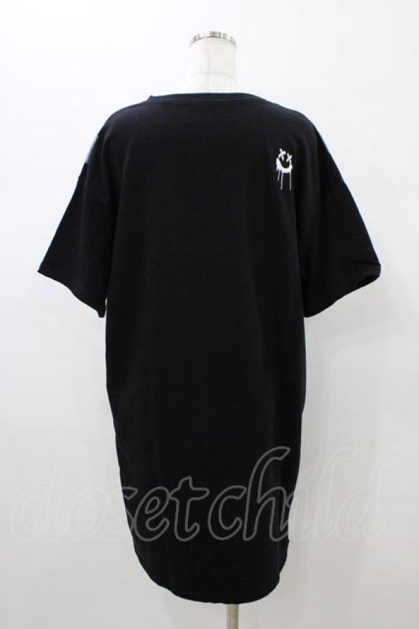 画像2: WORLD WIDE LOVE！(Rydia) / バック刺繍プリント半袖ワンピース  ブラック H-26-01-10-056-PU-OP-KB-ZH (2)