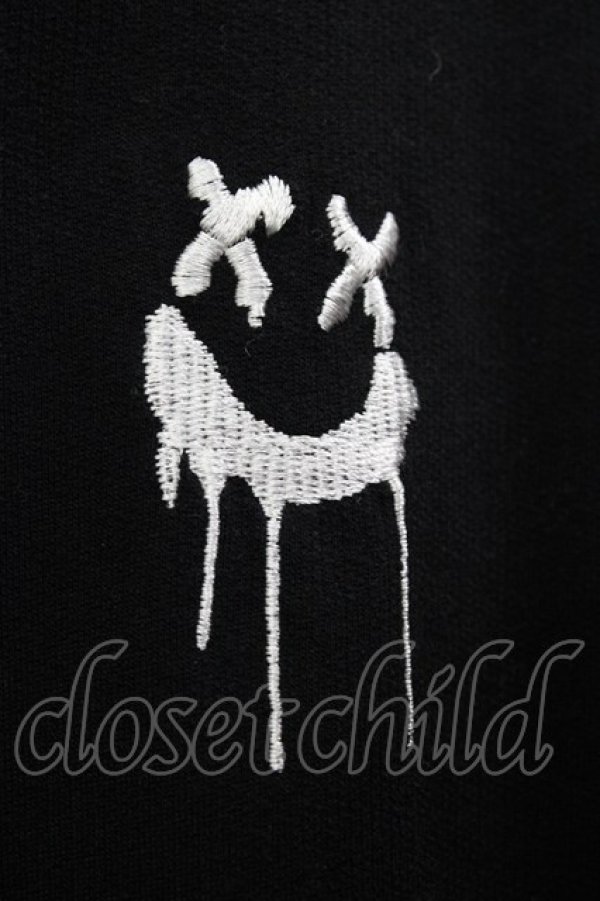 画像3: WORLD WIDE LOVE！(Rydia) / バック刺繍プリント半袖ワンピース  ブラック H-26-01-10-056-PU-OP-KB-ZH (3)