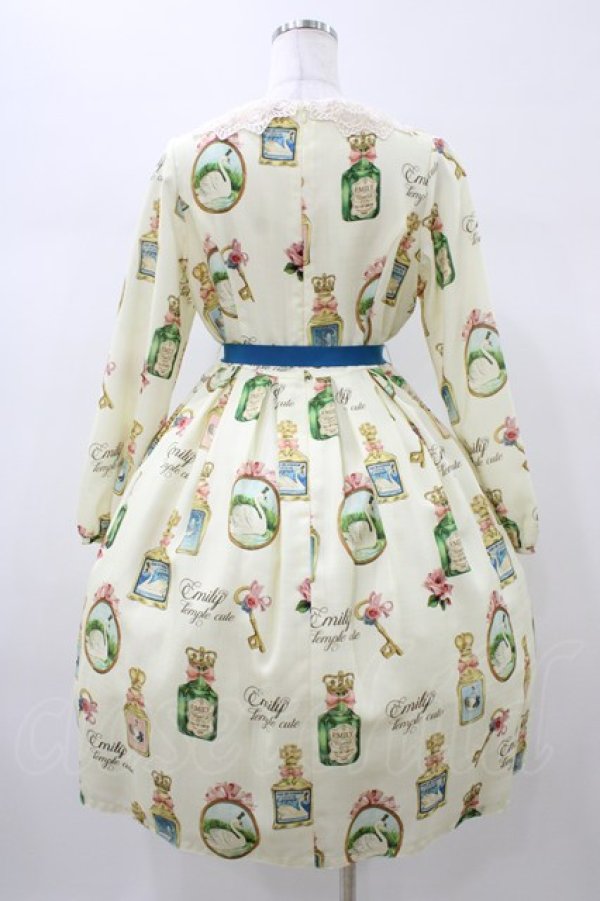 画像2: Emily Temple cute / Swan Perfumeワンピース  アイボリー H-26-01-10-025-ET-OP-KB-ZH (2)