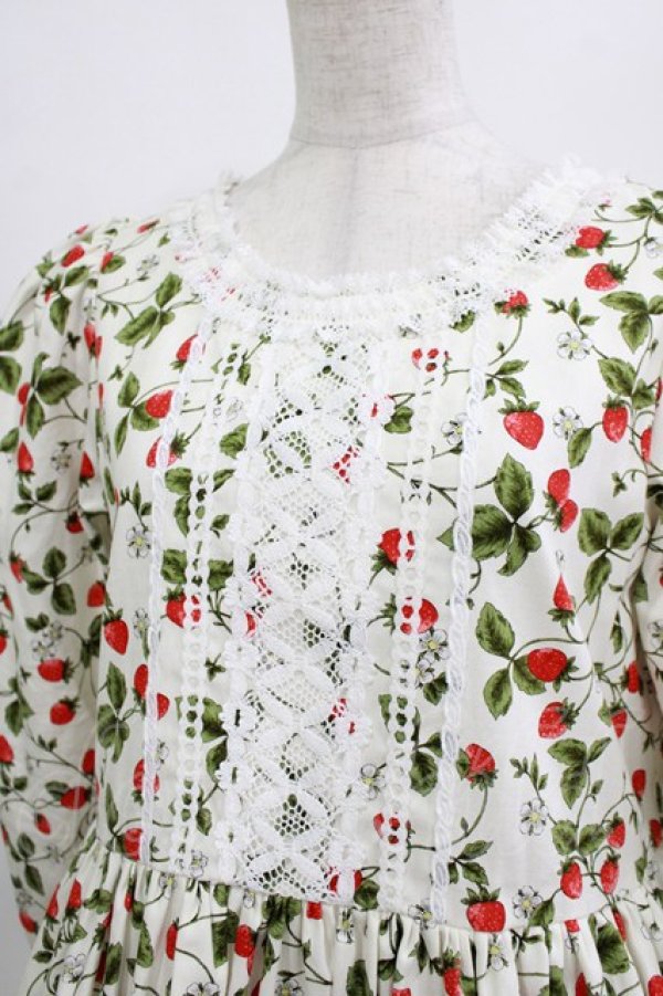 画像4: marcHenTica / ストロベリー・ミルフィーユワンピース Free オフ H-26-01-13-007-LO-OP-NS-ZH (4)