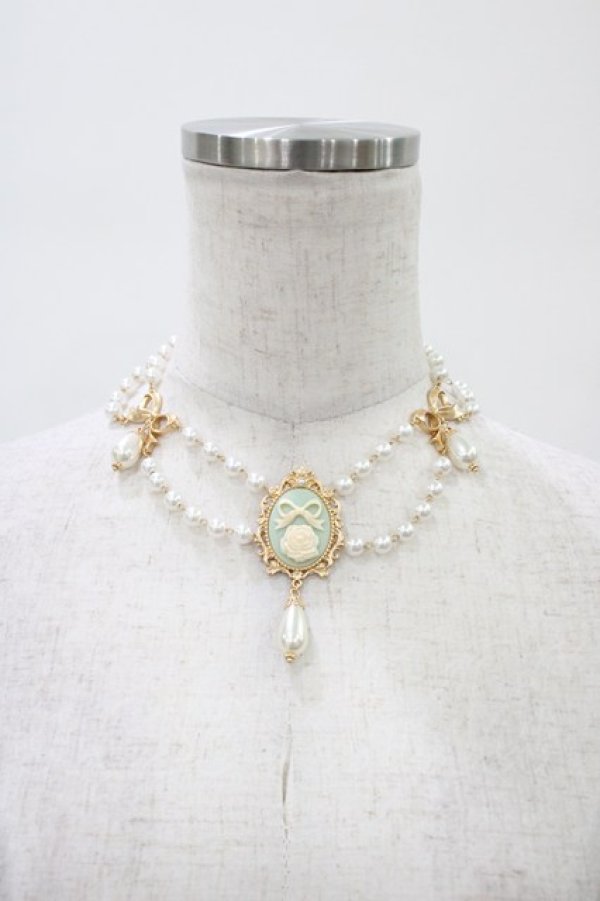 画像1: Chalmiere / カメオ風パールチョーカー  サックス H-26-01-14-1011-0-AC-NS-ZH (1)