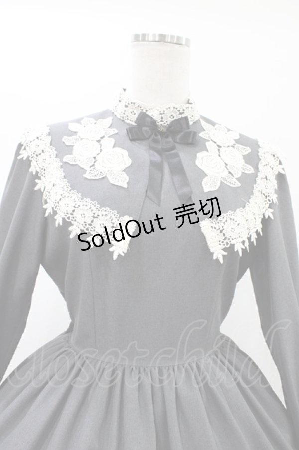 画像4: Innocent World / コーデリアローズワンピース M グレー/生成 H-26-01-14-1018-IW-OP-NS-ZH (4)