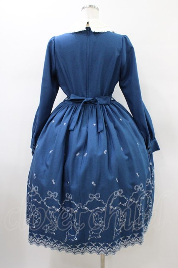 画像2: Innocent World / ピーターラビット  刺繍ワンピース M ブルー/サックス H-26-01-14-1019-IW-OP-NS-ZH (2)