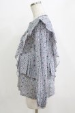 画像2: Jane Marple Dans Le Salon / Noon shoulder frill blouse  blue grey H-26-01-14-062-JM-BL-KB-ZH (2)