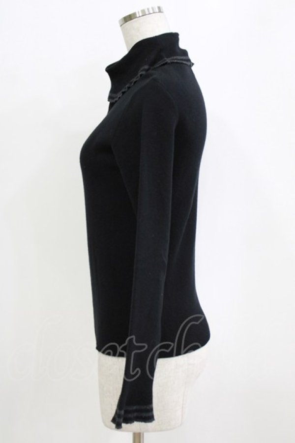 画像2: Jane Marple Dans Le Salon / コットンアシミアフリルトリミングのタートル  黒 H-26-01-14-067-JM-TO-KB-ZH (2)