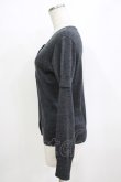 画像2: Jane Marple / クラウン刺繍のレイヤード風カーディガン  グレー H-26-01-14-070-JM-TO-KB-ZH (2)