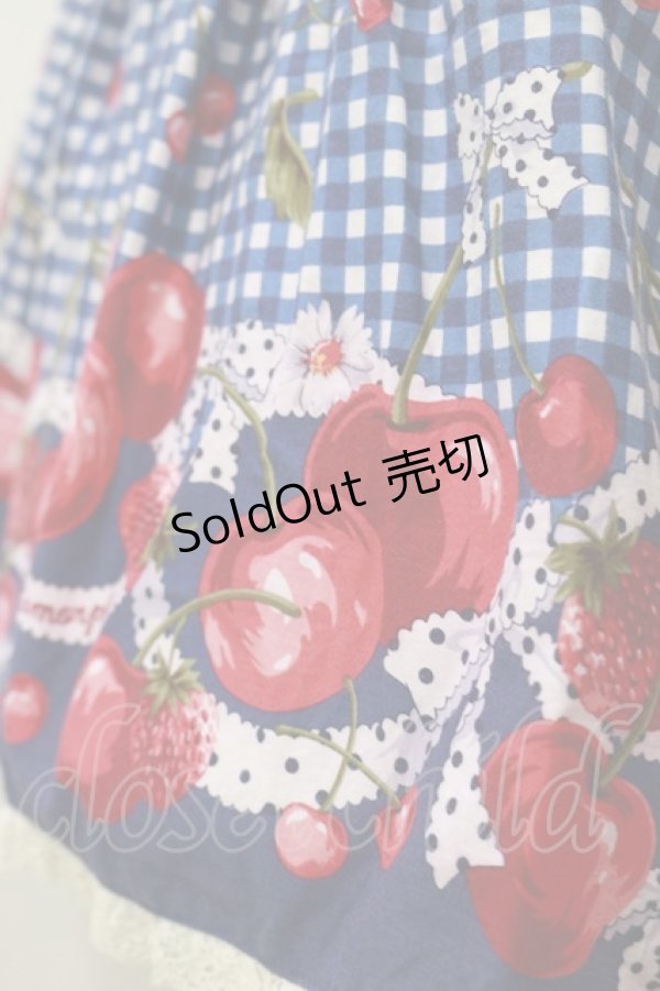 画像4: metamorphose / ギンガムチェリーシャーリングジャンパースカート Free ブルー H-26-01-17-082-ME-OP-NS-ZH (4)