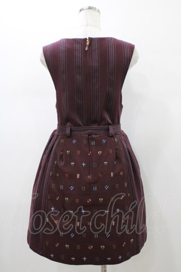 画像2: Jane Marple / エンブレムジャガードとレジメンのジャンパースカート  ボルドー H-26-01-18-1039-JM-OP-KB-ZH (2)