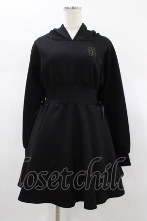 画像: evelyn / 編み上げパーカーワンピース Free ブラック H-26-01-19-1038-LO-OP-NS-ZH