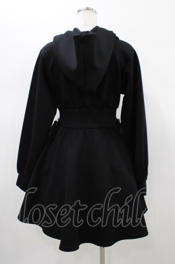 画像2: evelyn / 編み上げパーカーワンピース Free ブラック H-26-01-19-1038-LO-OP-NS-ZH (2)