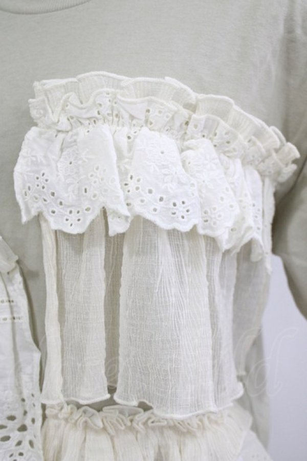 画像4: merry jenny / レースフリルカットソー  ライトカーキ H-26-01-19-062-LO-TO-KB-ZH (4)