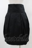画像2: gouk / 刺繍タックスカート  ブラック H-26-01-20-1050-GO-SK-KB-ZH (2)