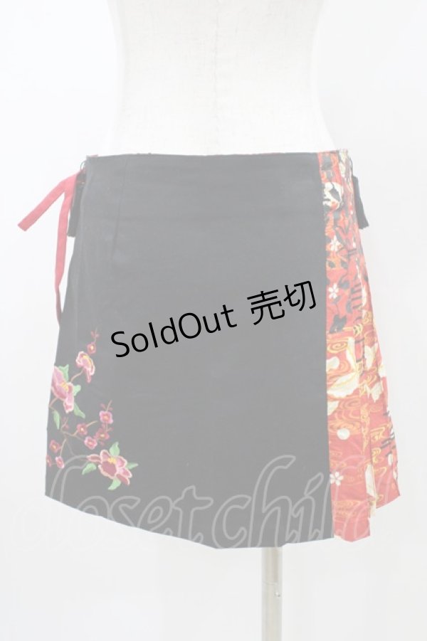 画像2: gouk / プリーツ切替ラップスカート  黒×赤 H-26-01-20-1052-GO-SK-KB-ZH (2)