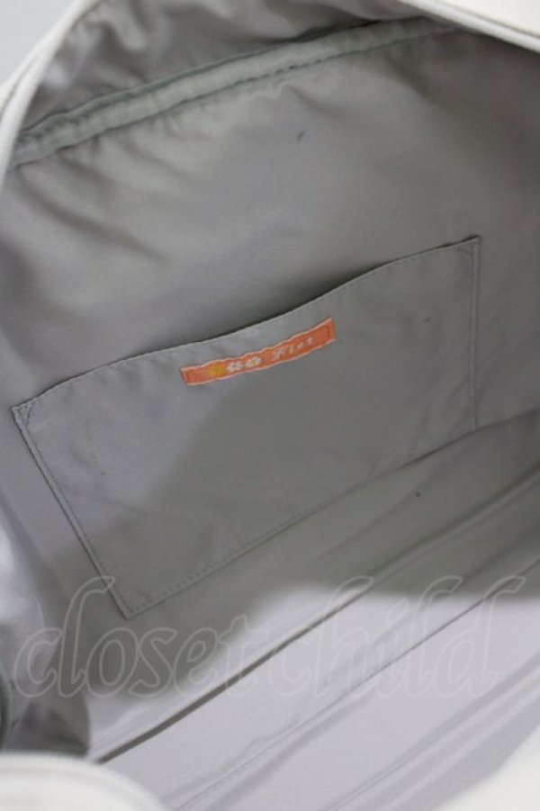 画像3: Fi.n.t / ラインテープ使いボストンバッグ  GRAY×NAVY H-26-01-20-064-CA-BG-NS-ZH (3)