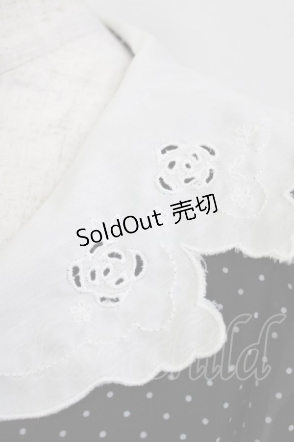 画像4: Fi.n.t / カットワーク開衿ドット柄ワンピース Free ブラック H-26-01-20-010-CA-OP-NS-ZH (4)