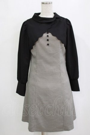 画像: Fi.n.t / スカラップ使いレイヤードチェックワンピース Free BLACK×GY H-26-01-20-024-CA-OP-NS-ZH