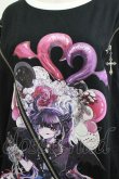 画像4: Amilige / 檀上大空コラボイラスト肩ZIPロングTシャツ「I'm a devil now!」  ブラック H-26-01-21-055-PU-TO-KB-ZH (4)