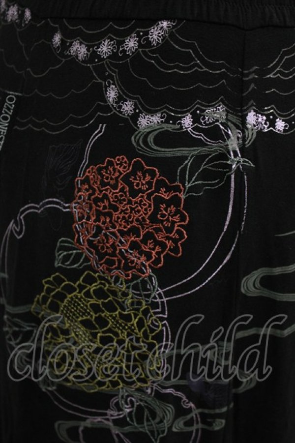 画像4: Ozz oneste / 刺繍2Wayスカート  黒 H-26-01-21-023-OO-SK-KB-ZH (4)