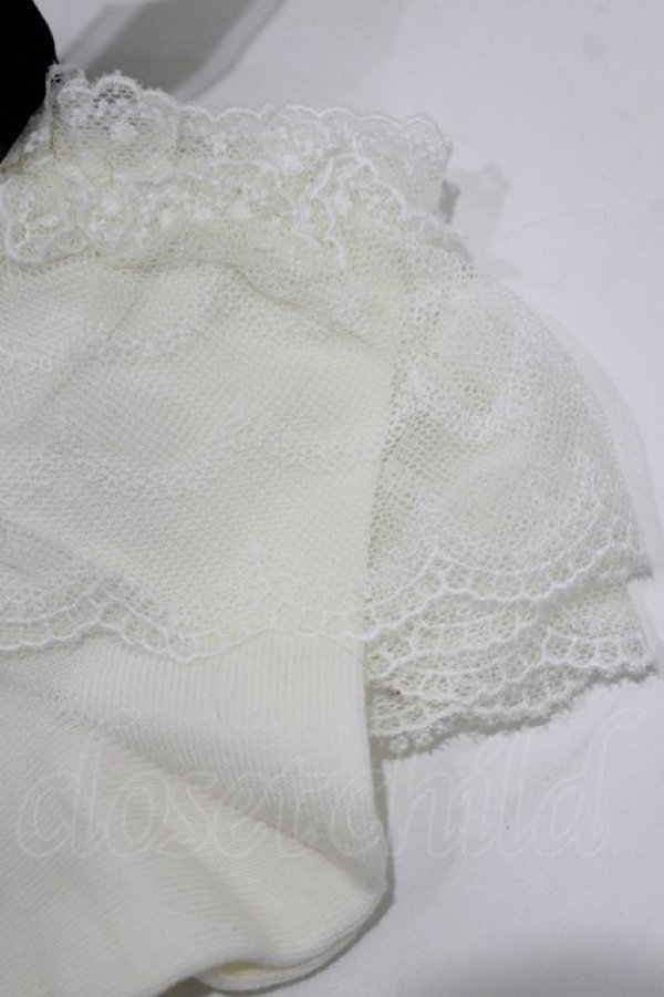 画像2: BABY,THE STARS SHINE BRIGHT / Roseリボンのクルー丈ソックス  オフ/ブラック H-26-01-22-1051-BA-ZA-NS-ZH (2)